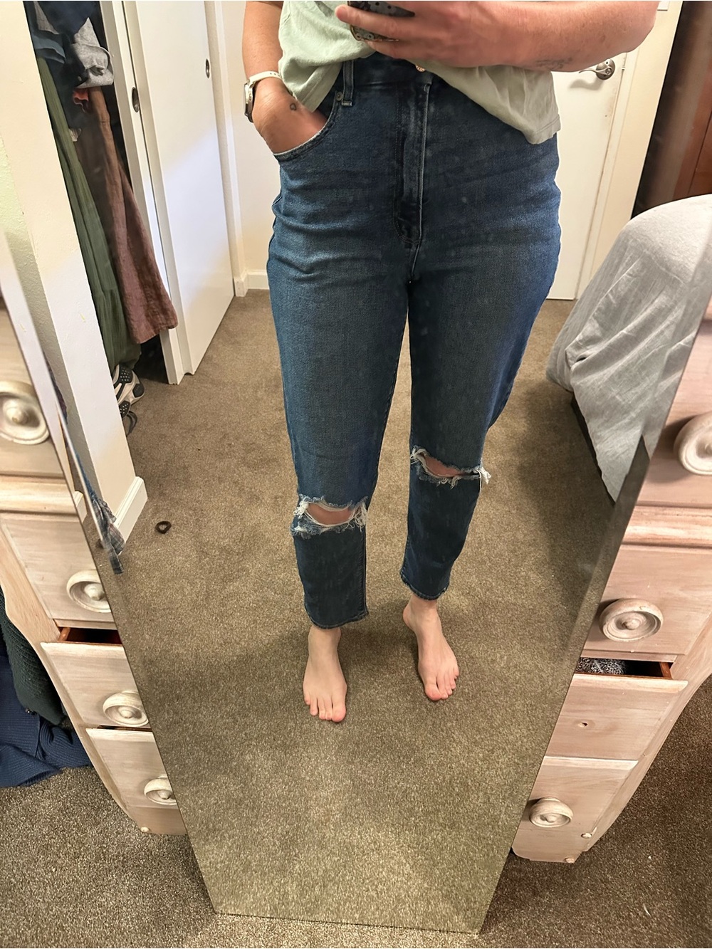 American Eagle Outfitters Women's Dark Blue Ripped High-Rise Jeans